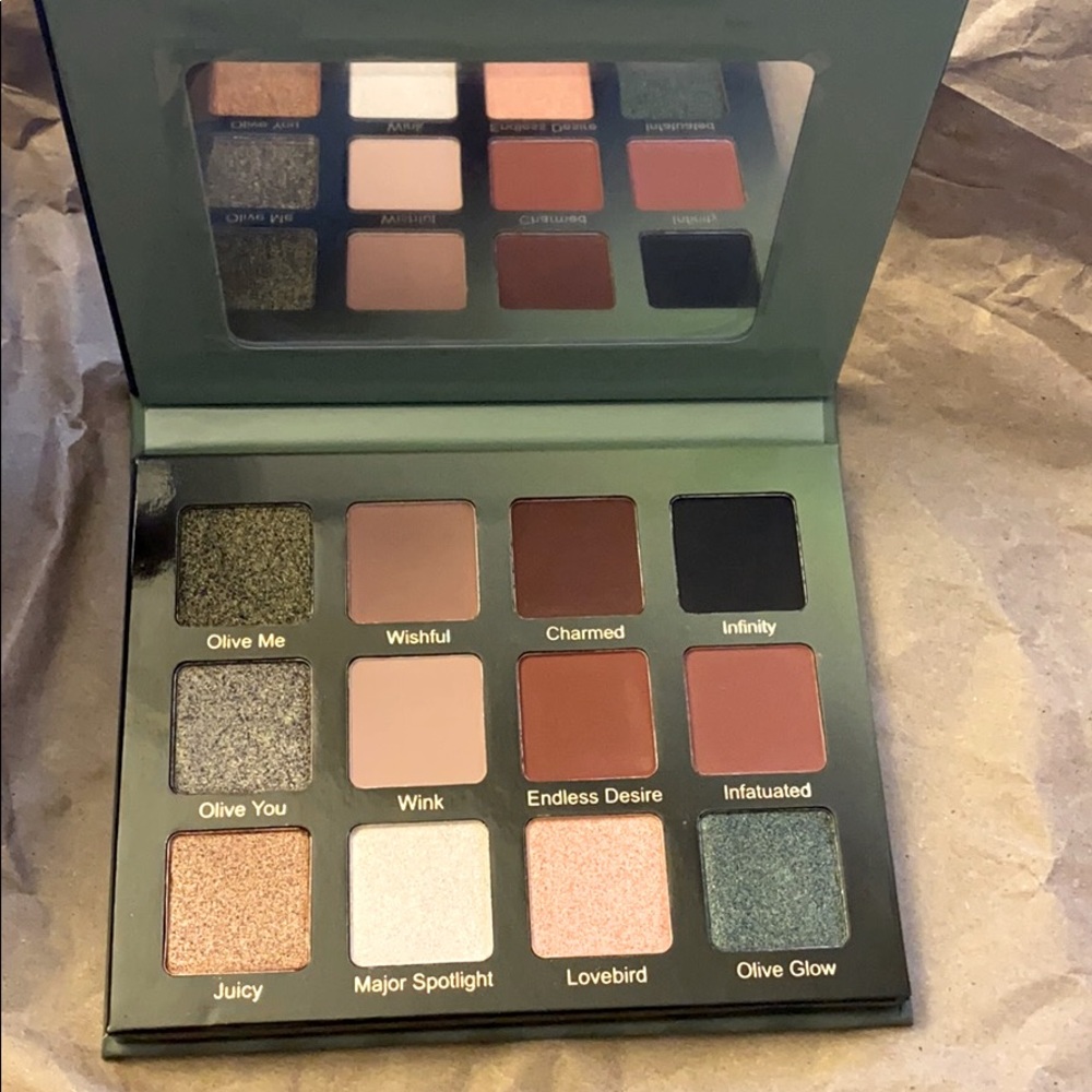 Violet Voss Olive You Forever Eye Shadow Palette